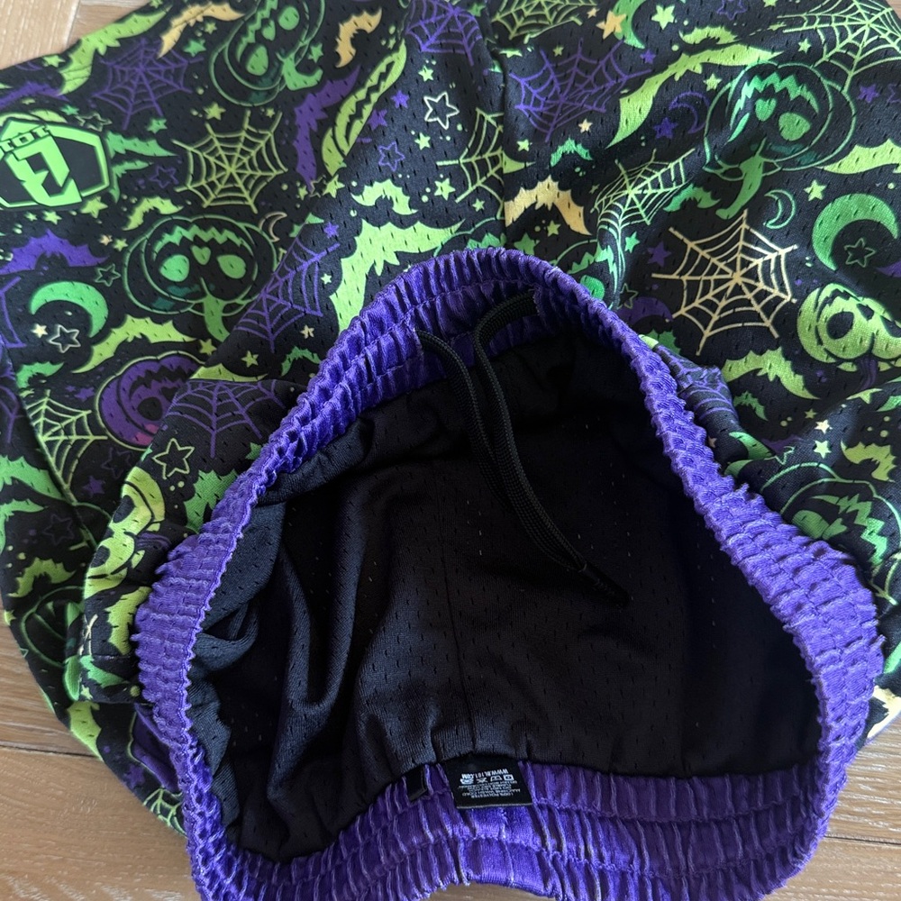 Spooky Halloween Kids Shorts - Purple and Green - Picture 4 of 4